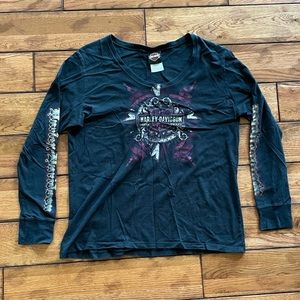 HD women’s long sleeved T-shirt XL New Castle PA